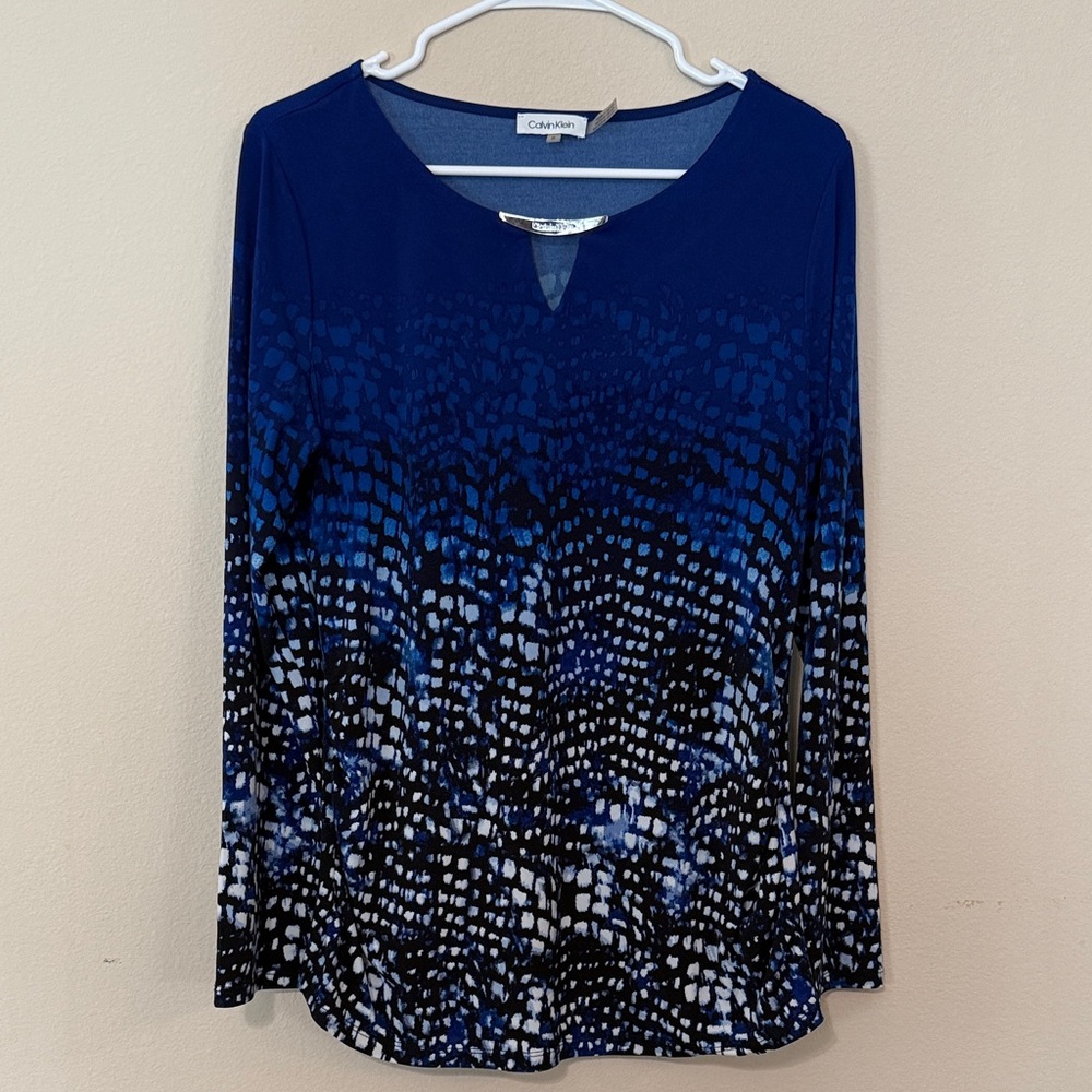 Calvin Klein Women's Navy and Black Long Sleeve Top